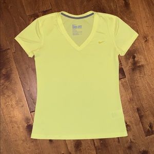 Nike Dri-FIT Victory Short Sleeve Shirt Size Small